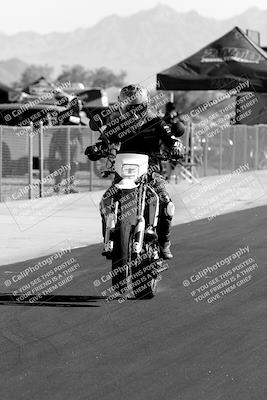 media/Sep-18-2022-2WTD (Sun) [[bc191fe8bd]]/Around the Pits/